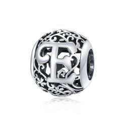 Talisman bilă decorativă cu litera E din argint