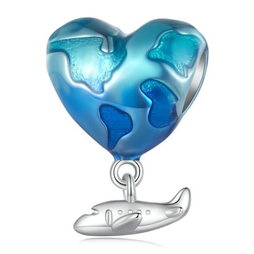 Pandantiv avion suspendat pe o inimă albastră din argint