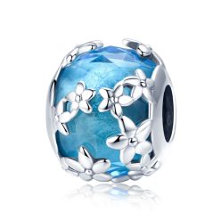 Charm din sticlă cu flori bleu