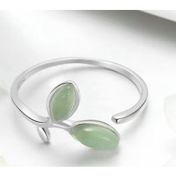 Inel fără mărime cu frunze verzi din argint