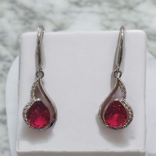 Cercei din argint „Picătura de Rouă de Rubin”